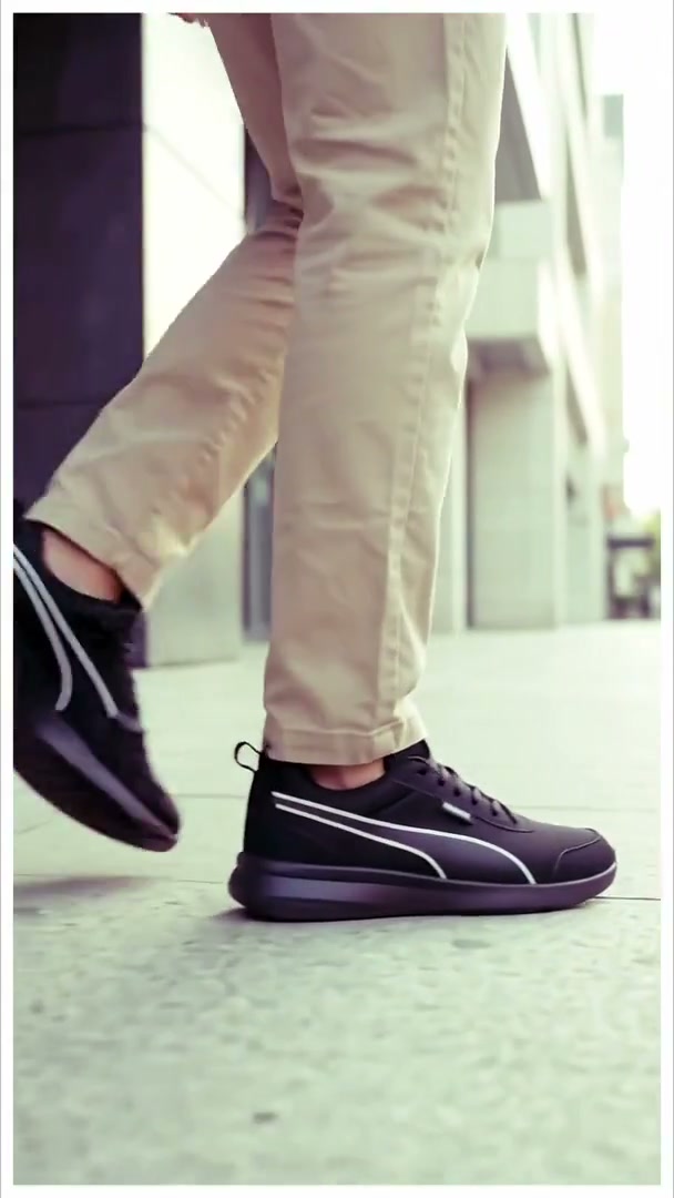 Puma Dazzler view 3